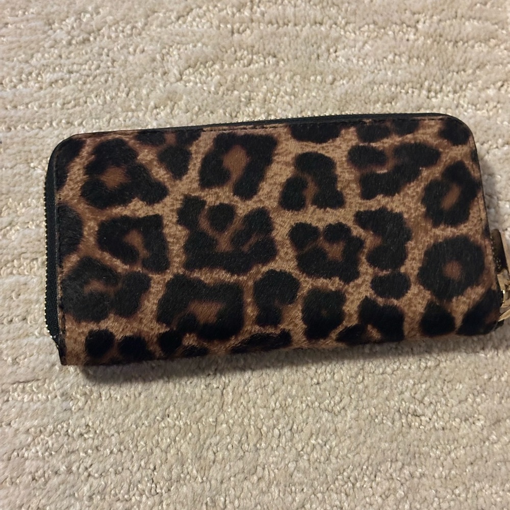 Michael Kors Brown Leopard Print calf hair wallet - Picture 2 of 3